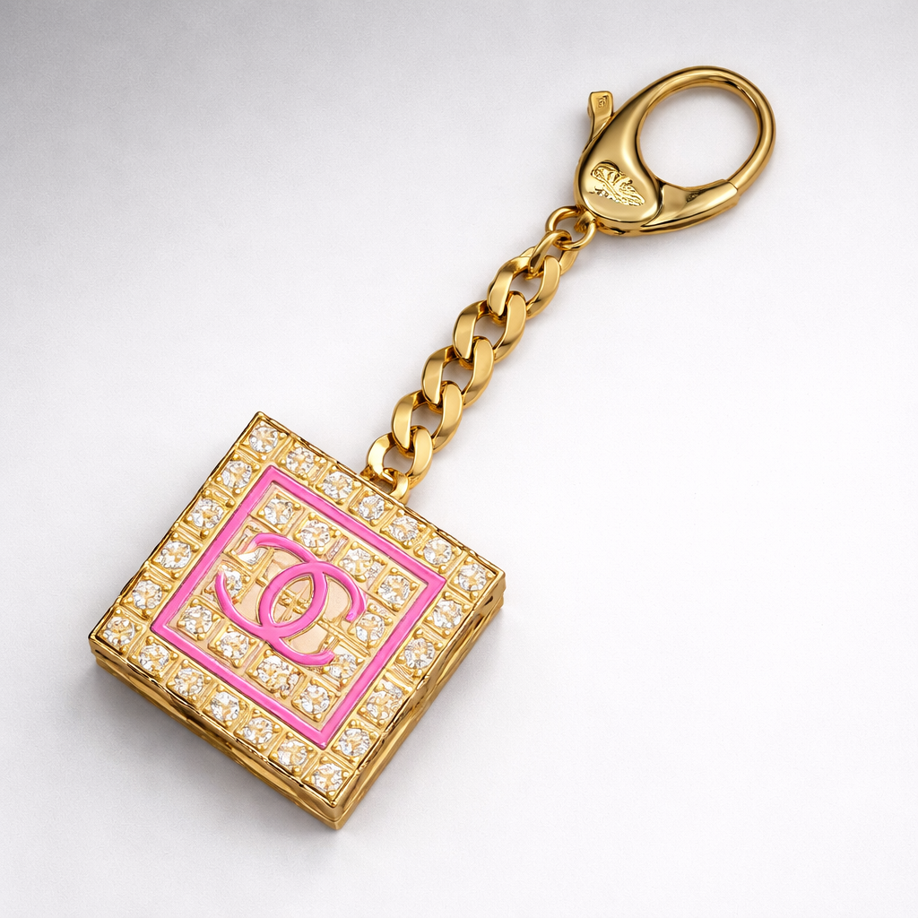 Ch-nyckel med dekorativ sfär